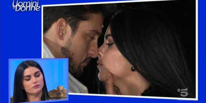 Uomini e Donne, Andrea Dal Corso la fa grossa: Teresa Langella è una furia