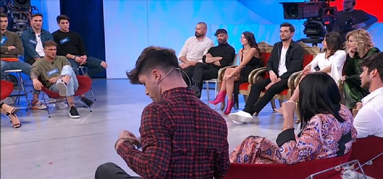 Uomini e Donne anticipazioni, registrazione trono classico 29-4-2019: un tronista sta per scegliere?