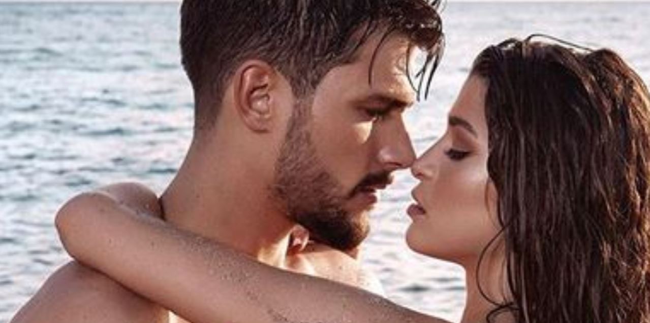 Uomini e Donne gossip, Andrea Zelletta e Natalia Paragoni come mamma li ha fatti: caos sul web