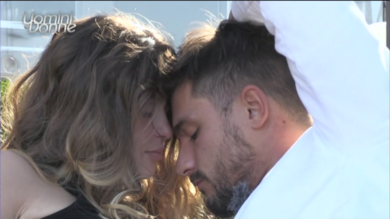 Uomini e Donne news, Andrea e Natalia rivelano dettagli piccanti della loro relazione