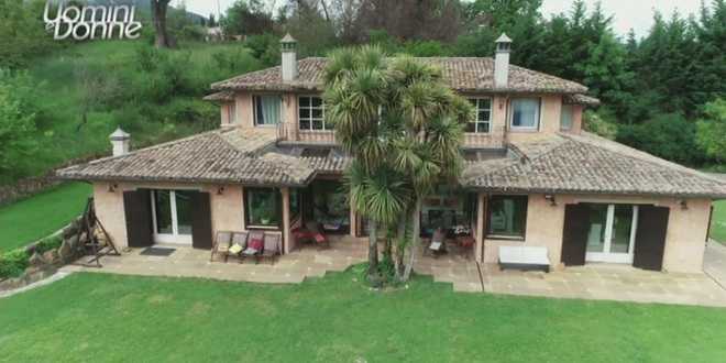 Uomini e Donne anticipazioni, fissate le scelte: la De Filippi rivela come avverranno