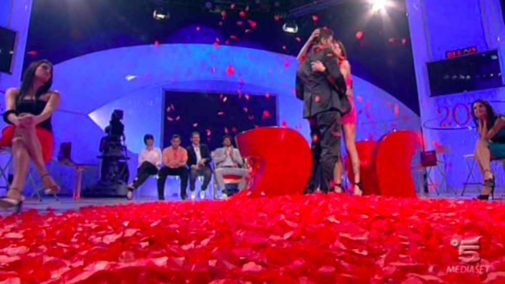 Uomini e Donne anticipazioni, Raffaella Mennoia parla della scelta e rivela