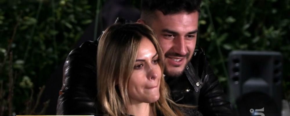 Uomini e Donne, la sorella di Lorenzo Riccardi scrive a Claudia Dionigi