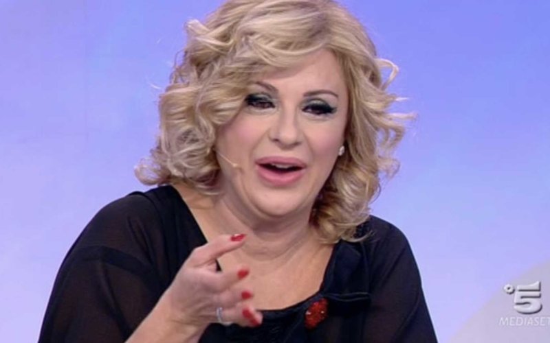 Uomini e Donne gossip, nel 2009 Eliana Michelazzo minacciò Tina Cipollari? Emerge una lettera shock