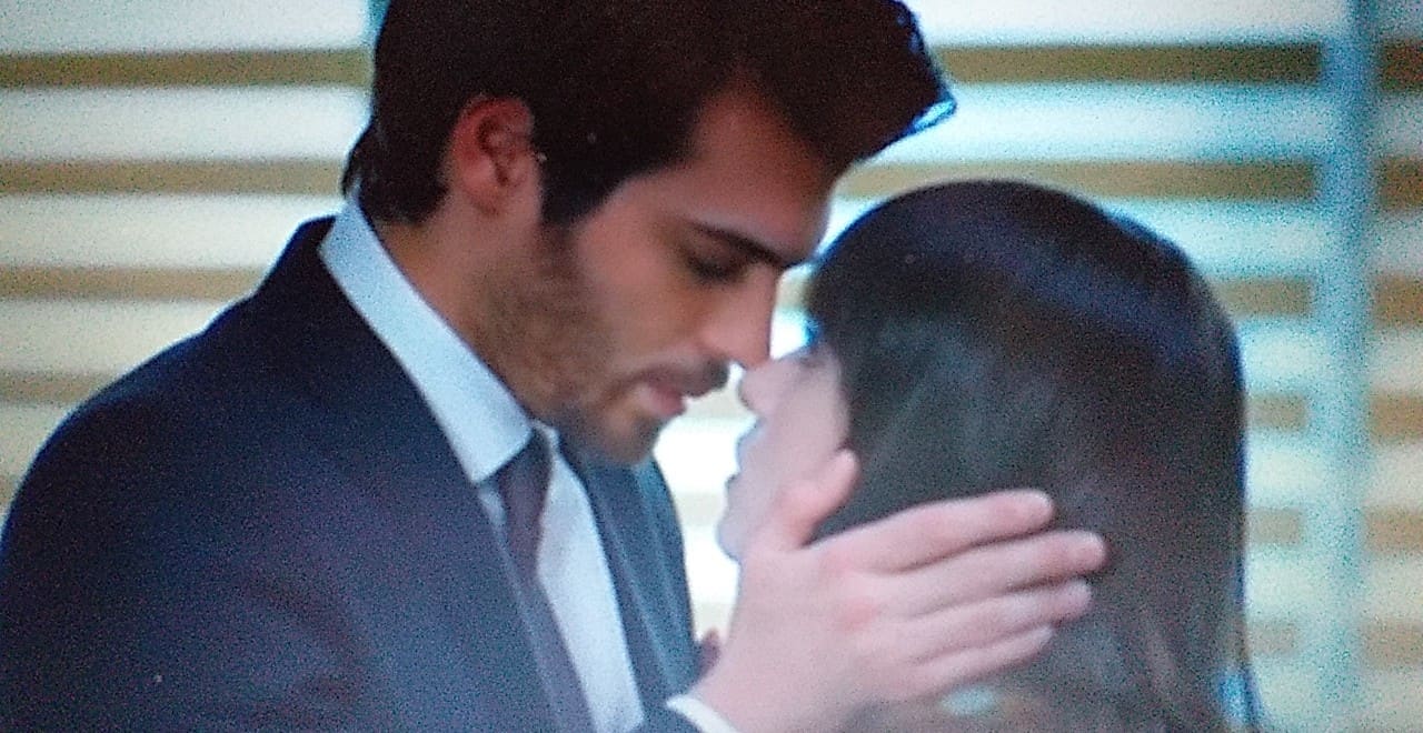 Bitter Sweet anticipazioni, 19 agosto 2019: Nazli non vuole uscire con Ferit