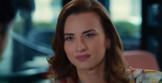 Bitter Sweet anticipazioni: Pelin arriva a sconvolgere la vita di Ferit e Nazli