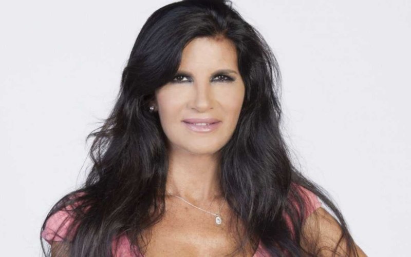 Caso Pamela Prati: la show-girl aggredisce dei poliziotti: scatta la denuncia