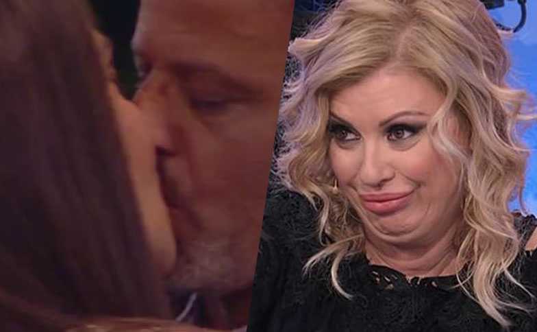Uomini e Donne gossip, Tina Cipollari critica su Ambra: "Nella vita vera non reggerebbe"