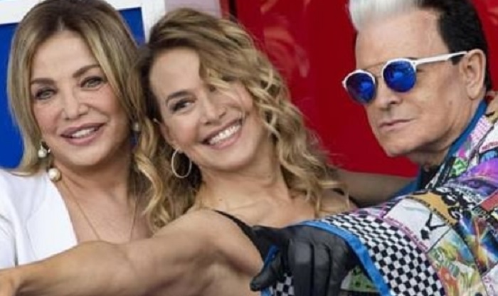 Grande Fratello Nip, Simona Izzo cacciata da Barbara d'Urso?