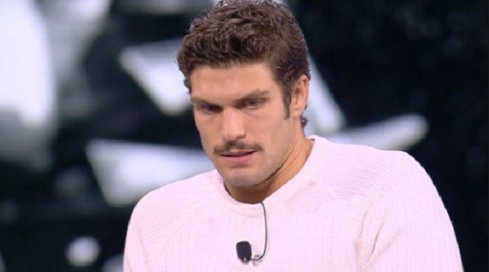 Grande Fratello Vip 3: Elia Fongaro non sta bene? Ecco cosa sta succedendo!