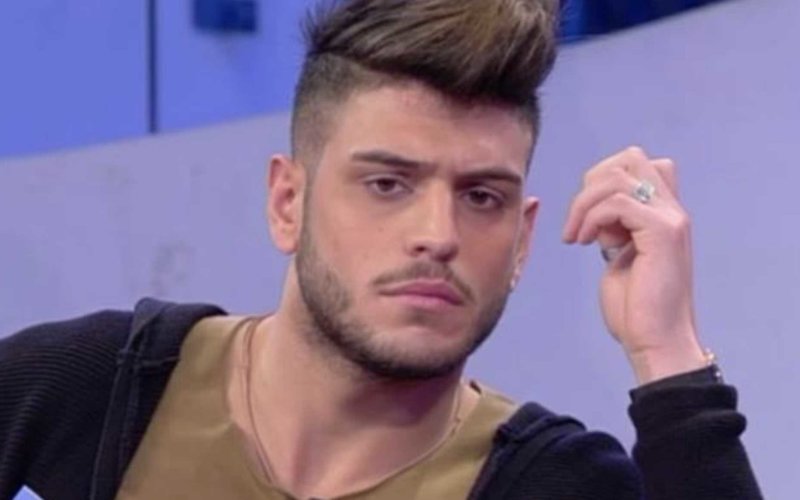 Anticipazioni Uomini e Donne, Luigi sul trono? L'indizio insospettisce