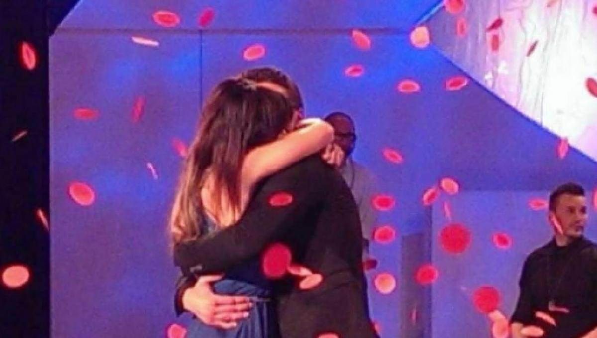 Uomini e Donne, famosa corteggiatrice abbandonata dal compagno dopo il parto