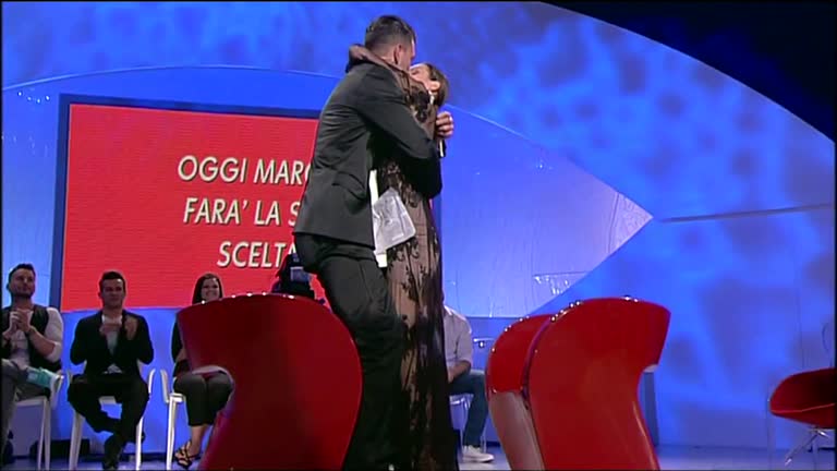 News Uomini e Donne, ex tronista parla del dramma vissuto dopo il trono: "Mi sentivo morire"