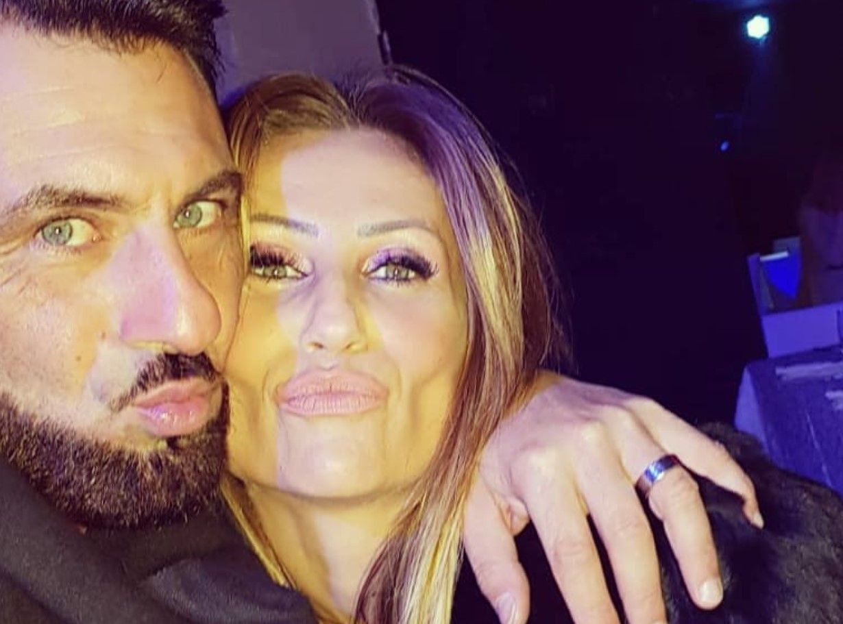 “Sossio io Ursula sono felice di diventare tua moglie, quindi ti rispondo sì. Però voglio un matrimonio stellare, indimenticabile, grande come il nostro amore”, zonzo ussula sposi https://www.gossipetv.com/uomini-e-donne-ursula-lettera-sossio-ti-mollo-404365?fbclid=IwAR2sUBUPEJZL-b1SZ3mEVmwzvIVDVVwwJPvR5b4lBTX74bdWvwEy9bDOxg4