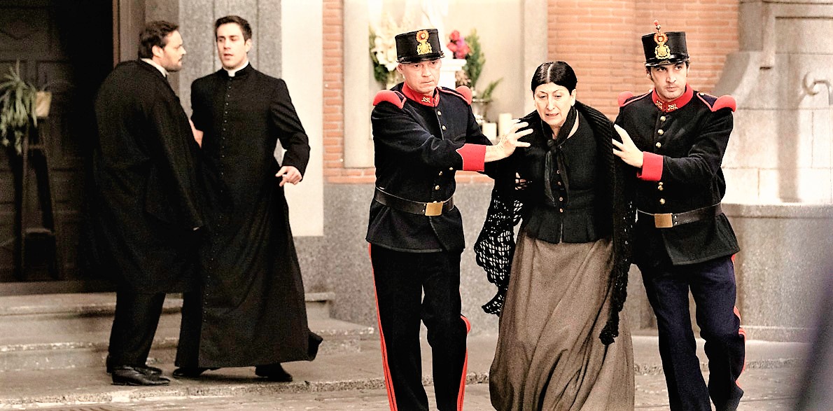 Una Vita anticipazioni spagnole: Ursula arrestata per omicidio