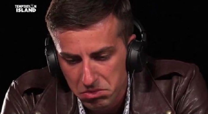 Temptation Island 6: Massimo Colantoni costretto a pagare i danni del villaggio?
