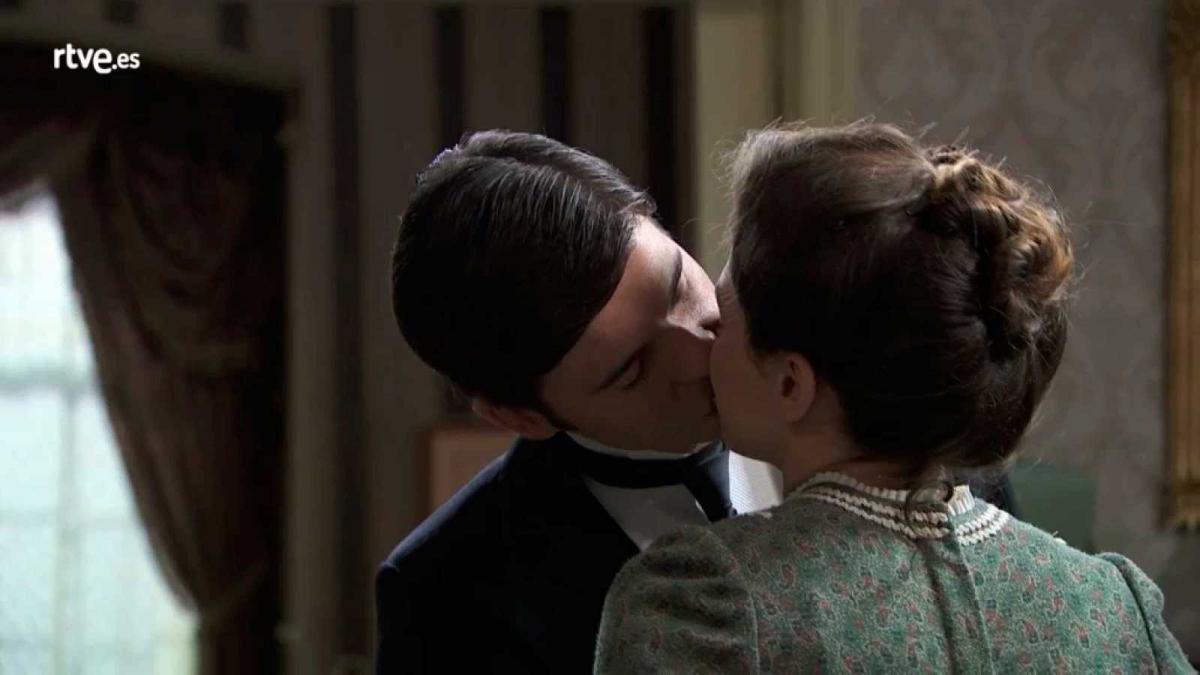 Una vita anticipazioni, 24 gennaio 2019: Simon fa l'amore con Adela