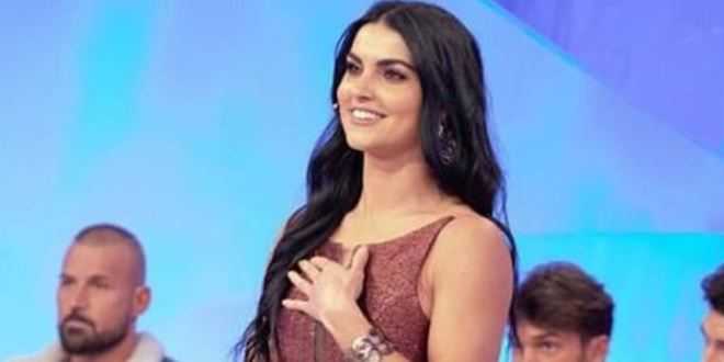 Uomini e Donne anticipazioni: Teresa Langella è pronta a scegliere