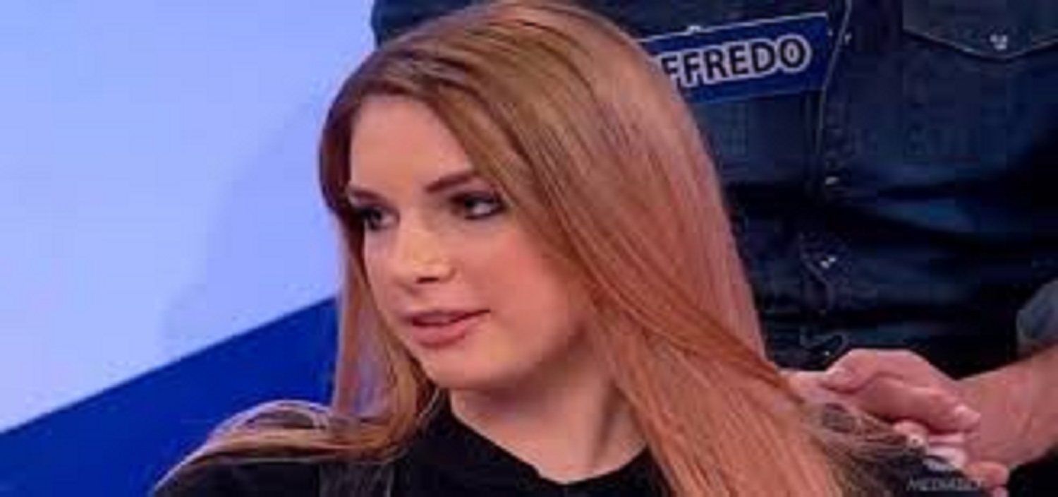 Uomini e Donne anticipazioni: Klaudia sarà la nuova tronista, dopo il no di Andrea?