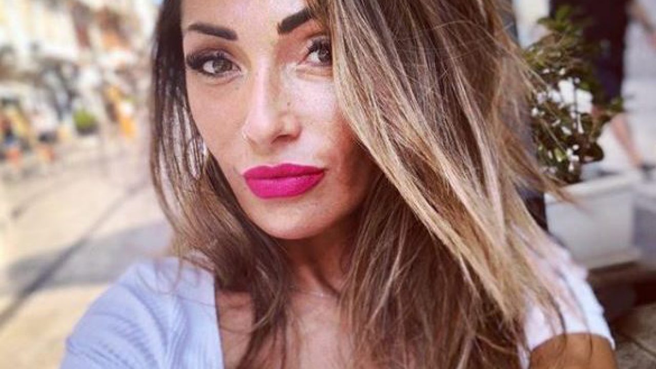 Uomini e Donne gossip, Ida Platano ha un nuovo amore? La dama in dolce compagnia