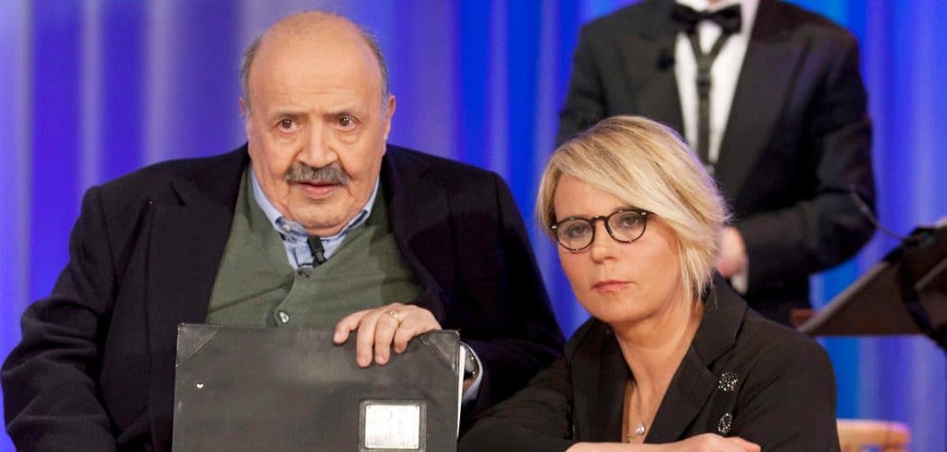 Uomini e Donne, Maria De Filippi annuncia il divorzio da Maurizio Costanzo: "Mi ha tradita"