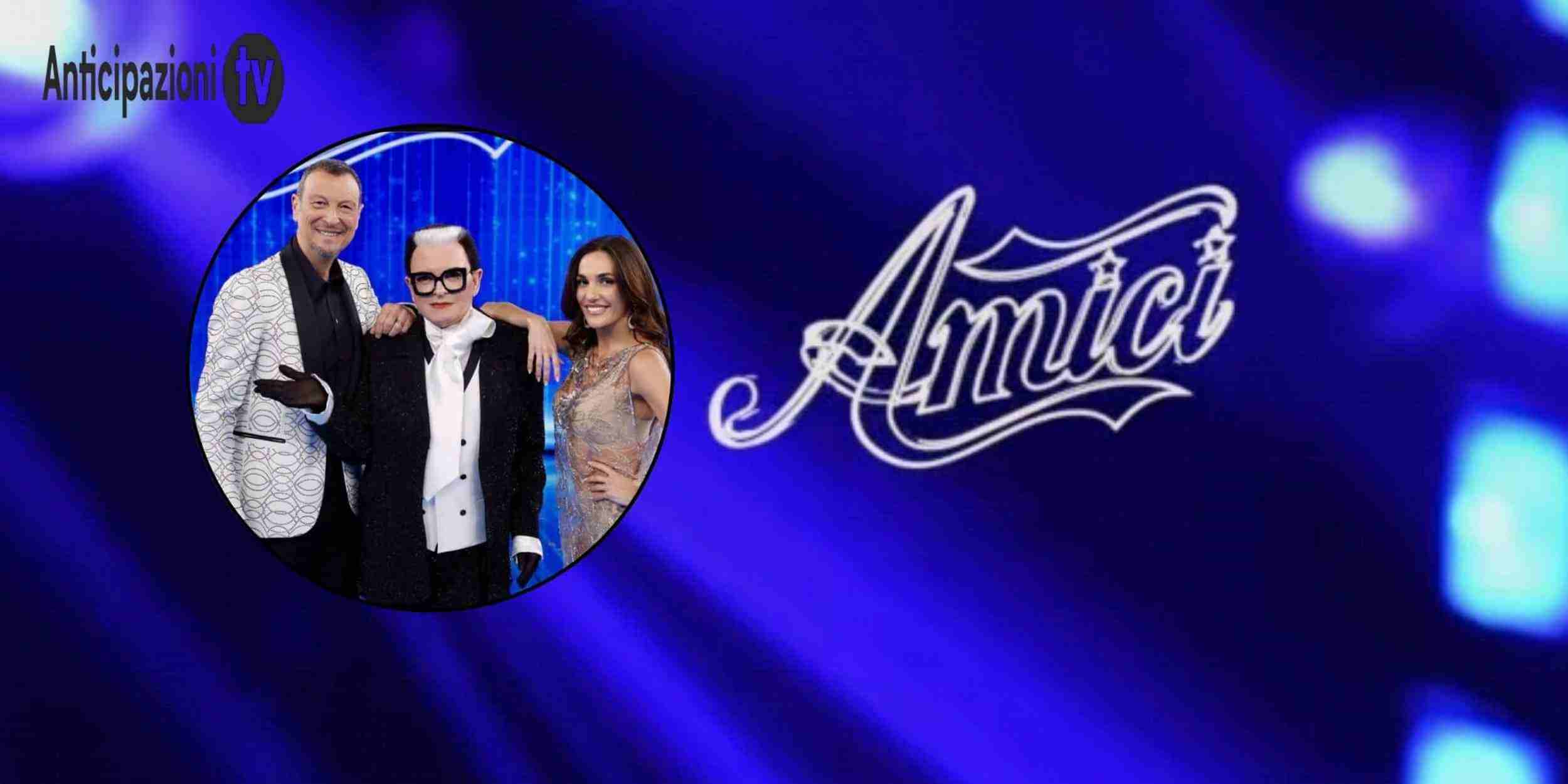 Amici e studio del Serale con il pubblico in attesa della giuria.
