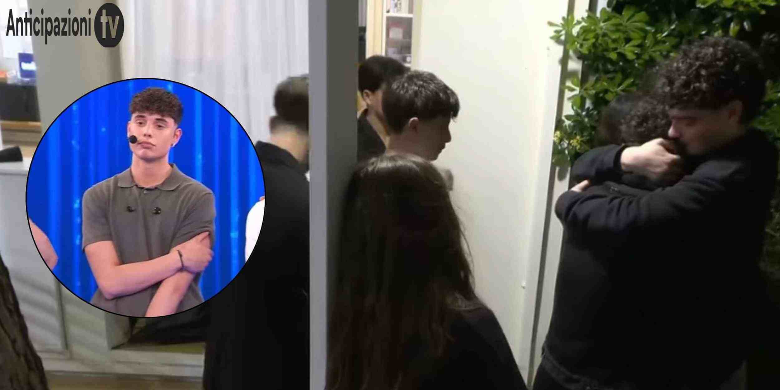Serale Amici 25, Riccardo Stimolo in lacrime dopo l’eliminazione: triste sfogo sul suo lavoro